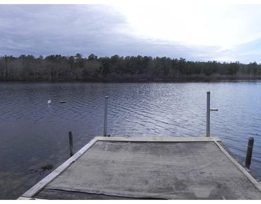 8 Blissful Ln, East Wareham, MA 02538 photo 2