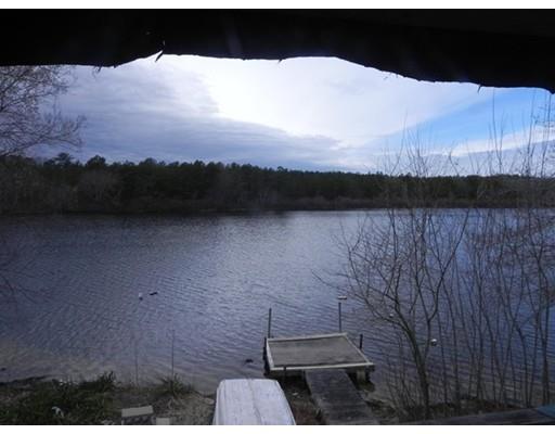 8 Blissful Ln, East Wareham, MA 02538 photo 3