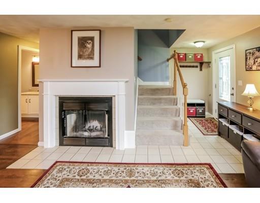 61 Needham Rd, Danvers, MA 01923 photo 3