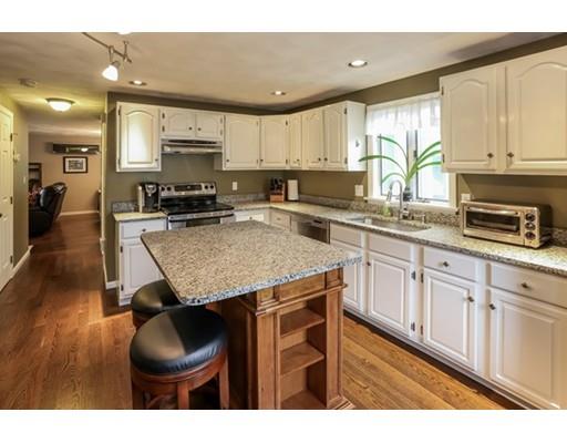 61 Needham Rd, Danvers, MA 01923 photo 8