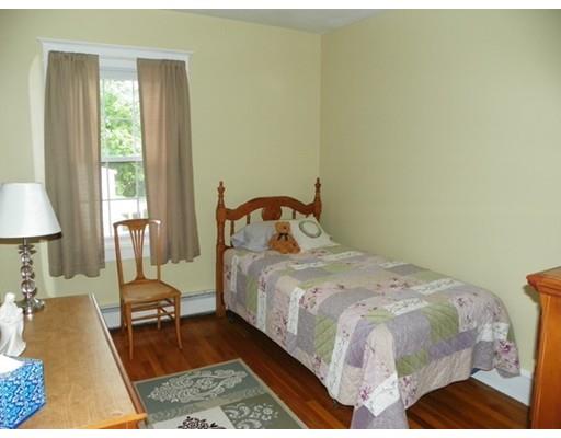 32 Ely Ave, West Springfield, MA 01089 photo 21