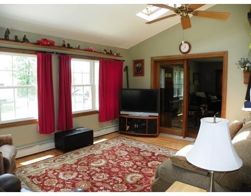 32 Ely Ave, West Springfield, MA 01089 photo 13