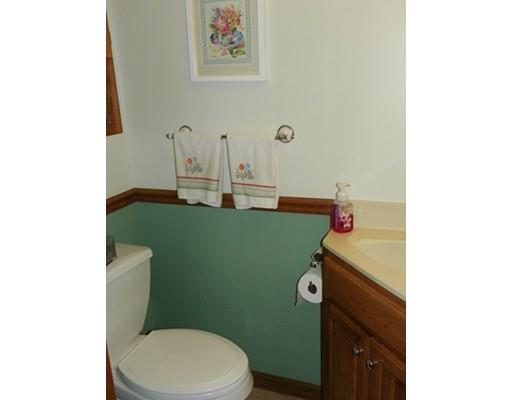32 Ely Ave, West Springfield, MA 01089 photo 24