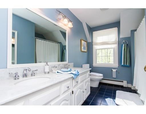 16 Bubbling Brook Rd, Walpole, MA 02081 photo 29