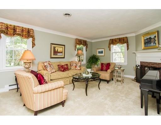16 Bubbling Brook Rd, Walpole, MA 02081 photo 20
