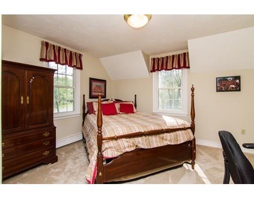 16 Bubbling Brook Rd, Walpole, MA 02081 photo 26
