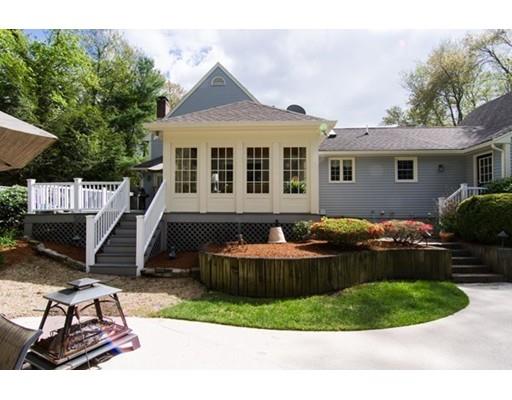 16 Bubbling Brook Rd, Walpole, MA 02081 photo 6