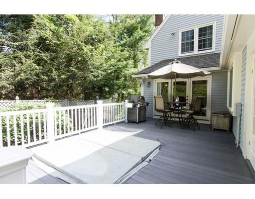 16 Bubbling Brook Rd, Walpole, MA 02081 photo 5