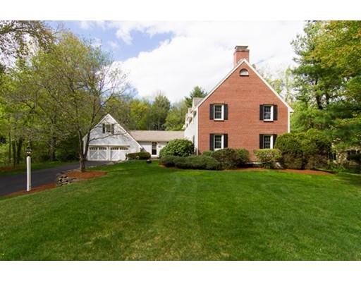 16 Bubbling Brook Rd, Walpole, MA 02081 photo 2