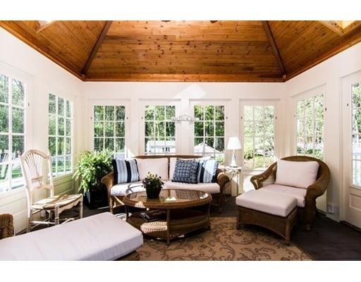 16 Bubbling Brook Rd, Walpole, MA 02081 photo 12