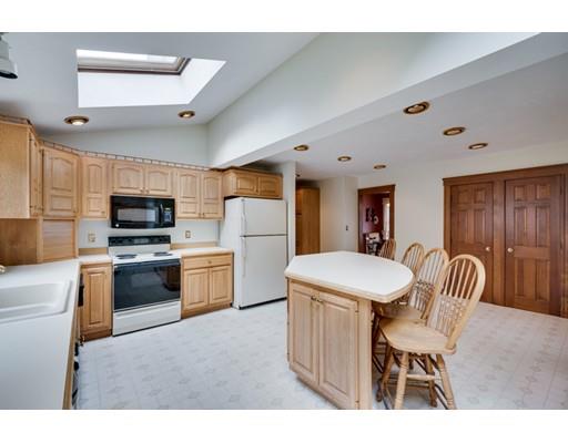 11 Valley Rd, Woburn, MA 01801 photo 8