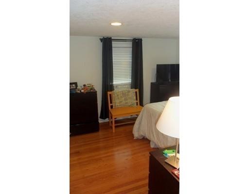124 Gillette Cir, Springfield, MA 01118 photo 12