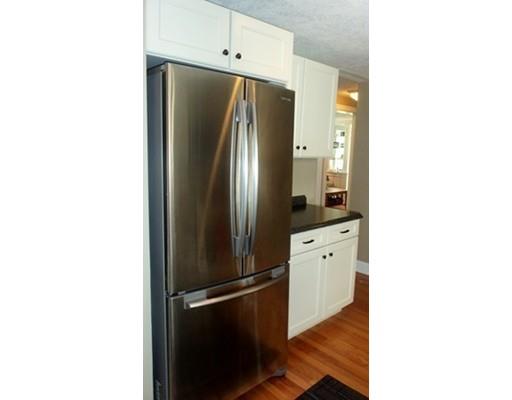 124 Gillette Cir, Springfield, MA 01118 photo 8