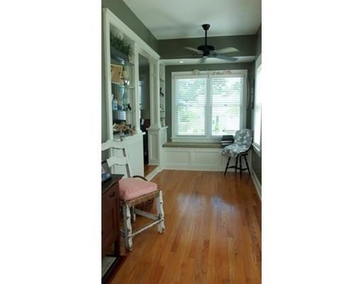 124 Gillette Cir, Springfield, MA 01118 photo 4
