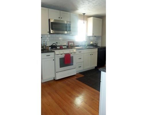 124 Gillette Cir, Springfield, MA 01118 photo 6