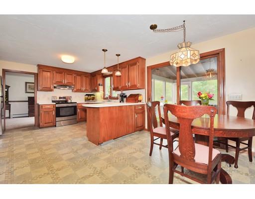 5 Leone Ln, Mendon, MA 01756 photo 5