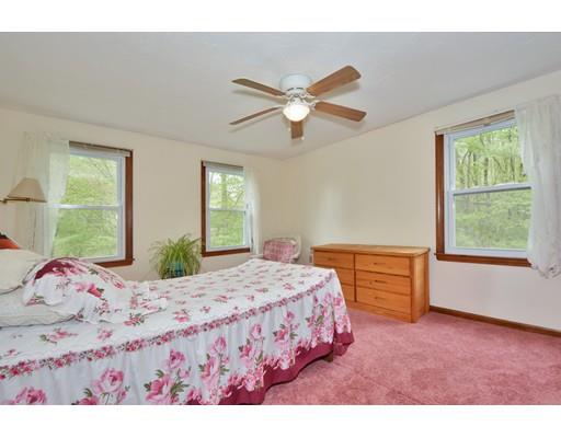 5 Leone Ln, Mendon, MA 01756 photo 15