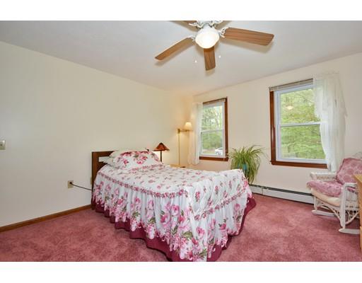 5 Leone Ln, Mendon, MA 01756 photo 16