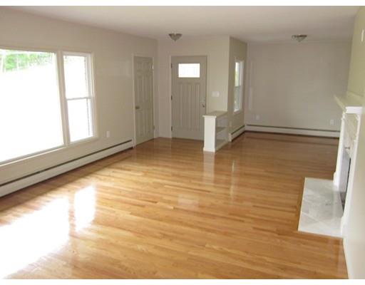 6 Douglas Rd, Webster, MA 01570 photo 4