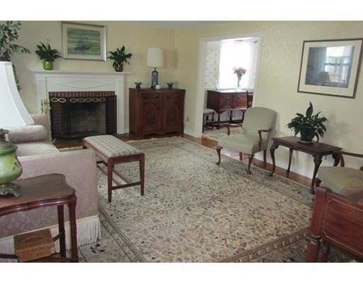 53 Border Rd, Needham, MA 02492 photo 2