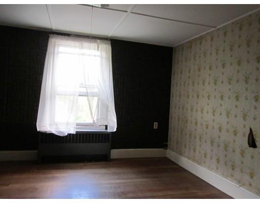 10 Whitins Rd, Sutton, MA 01590 photo 11