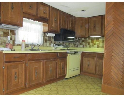 10 Whitins Rd, Sutton, MA 01590 photo 6