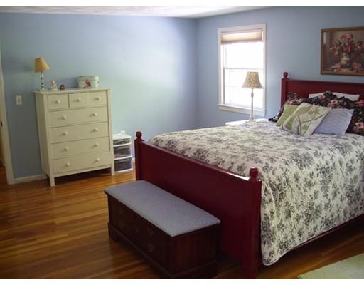 9 Cider Mill Ln, Upton, MA 01568 photo 19