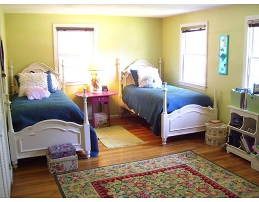 9 Cider Mill Ln, Upton, MA 01568 photo 17