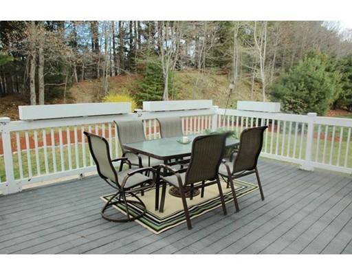 47 Hitching Post Dr, Walpole, MA 02081 photo 18