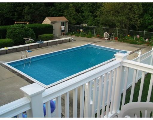 18 Beaver Rd, Reading, MA 01867 photo 4