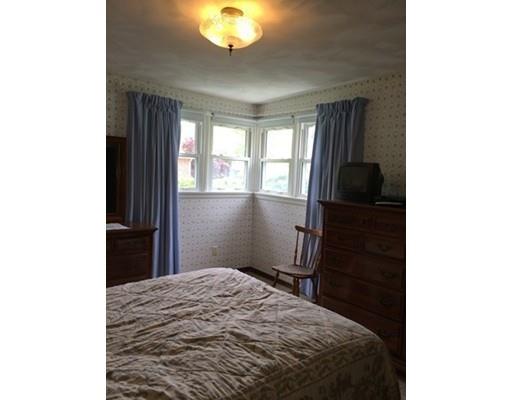 95 Macomber Ave, Springfield, MA 01119 photo 12