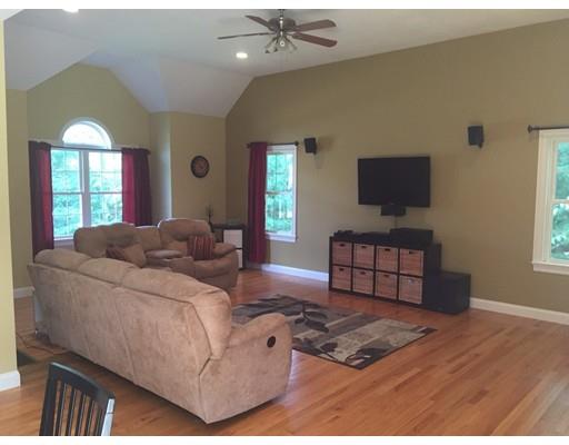 11 Jenna Ln, Sutton, MA 01590 photo 5