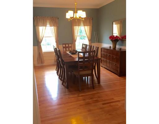 11 Jenna Ln, Sutton, MA 01590 photo 2