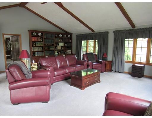 116 Blackstone St, Mendon, MA 01756 photo 9
