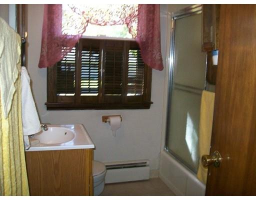 129 Croyden Terrace, Springfield, MA 01104 photo 12