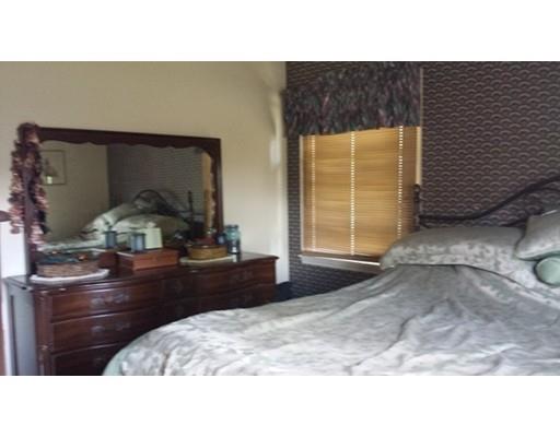 15 Kingsberry Ln, Ware, MA 01082 photo 14
