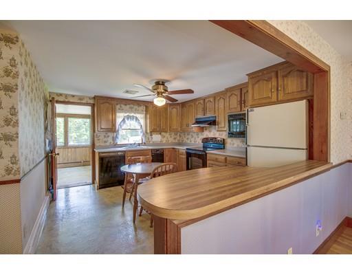 63 Hillside Ave, Webster, MA 01570 photo 9