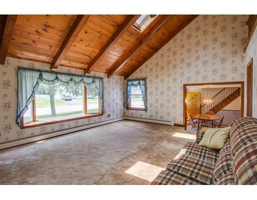 63 Hillside Ave, Webster, MA 01570 photo 13