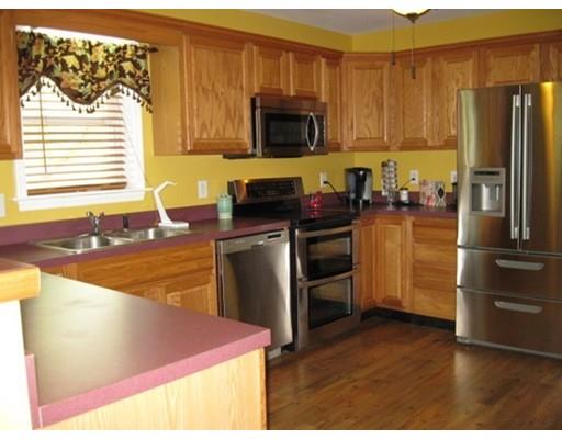 370 Middle Rd, Acushnet, MA 02743 photo 10