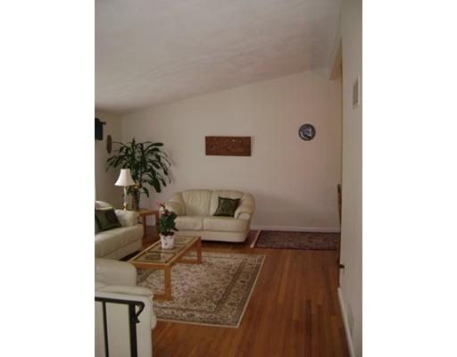 15 Burning Tree Rd, Natick, MA 01760 photo 14