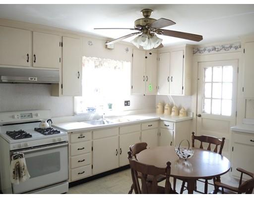 16 Ledge St, Needham, MA 02492 photo 8