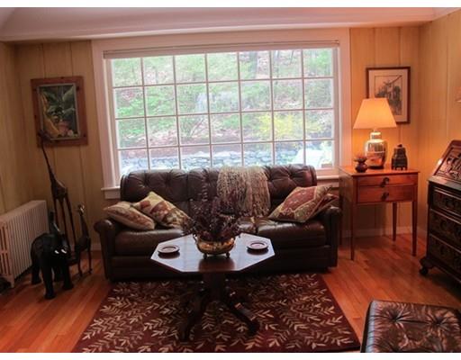 52 Beechmont St, Worcester, MA 01609 photo 5