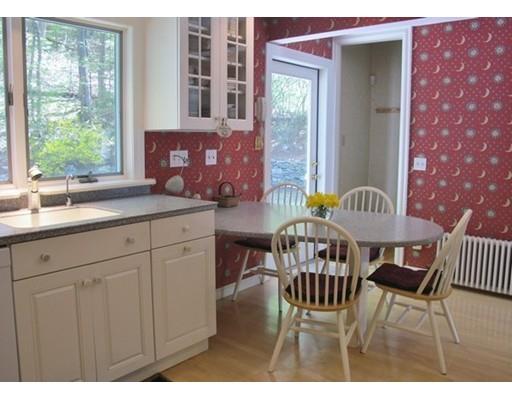 52 Beechmont St, Worcester, MA 01609 photo 16