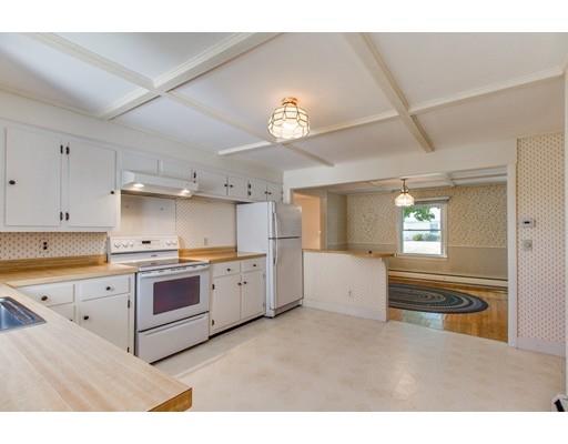 67 Hillside Ave, Webster, MA 01570 photo 9