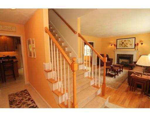 4 Marissa Cir, Worcester, MA 01604 photo 2