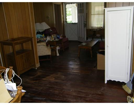 20 Oakdale St, Wareham, MA 02571 photo 4