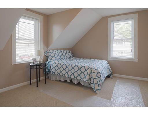 142 Maple St, Lynn, MA 01904 photo 4