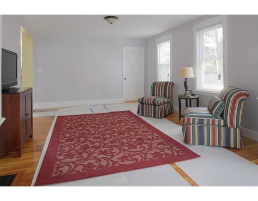 142 Maple St, Lynn, MA 01904 photo 12