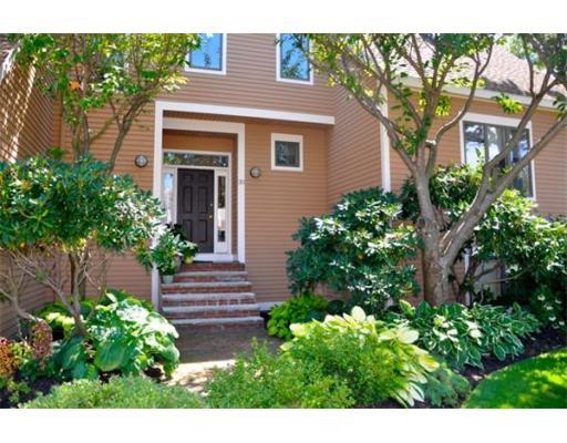 35 Gerald Rd, Marblehead, MA 01945 photo 2