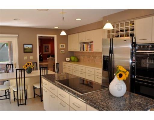 35 Gerald Rd, Marblehead, MA 01945 photo 7
